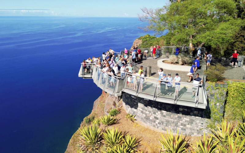 JY-Europe-Madeira-Top-Things-to-Do-Cabo-Girão-800x500.jpg