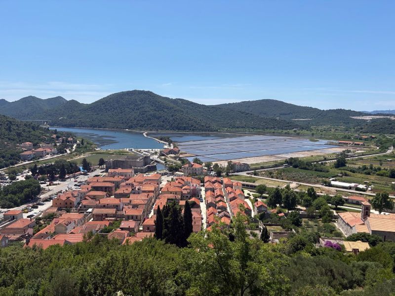 Deluxe_Dubrovnik_Sheona_Croatia_800x500.jpg