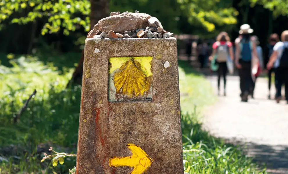 st james sign shells marks for pilgrims 