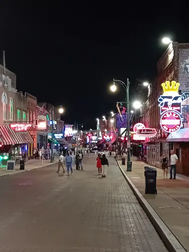 Beale Street Memphis.jpg