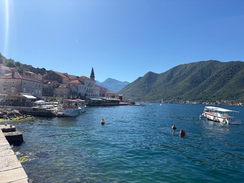 Deluxe_Dubrovnik_Sheona_Croatia_Bay_800x500.jpg